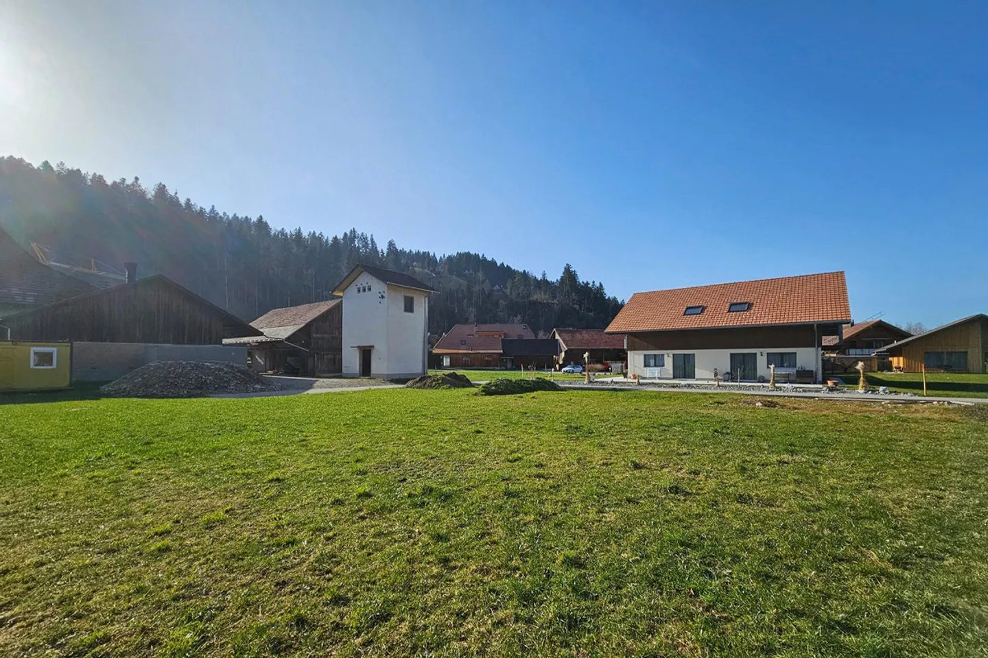 Newly built single-family house in a quiet neighborhood in Eggiwil - Photo 6 of 13