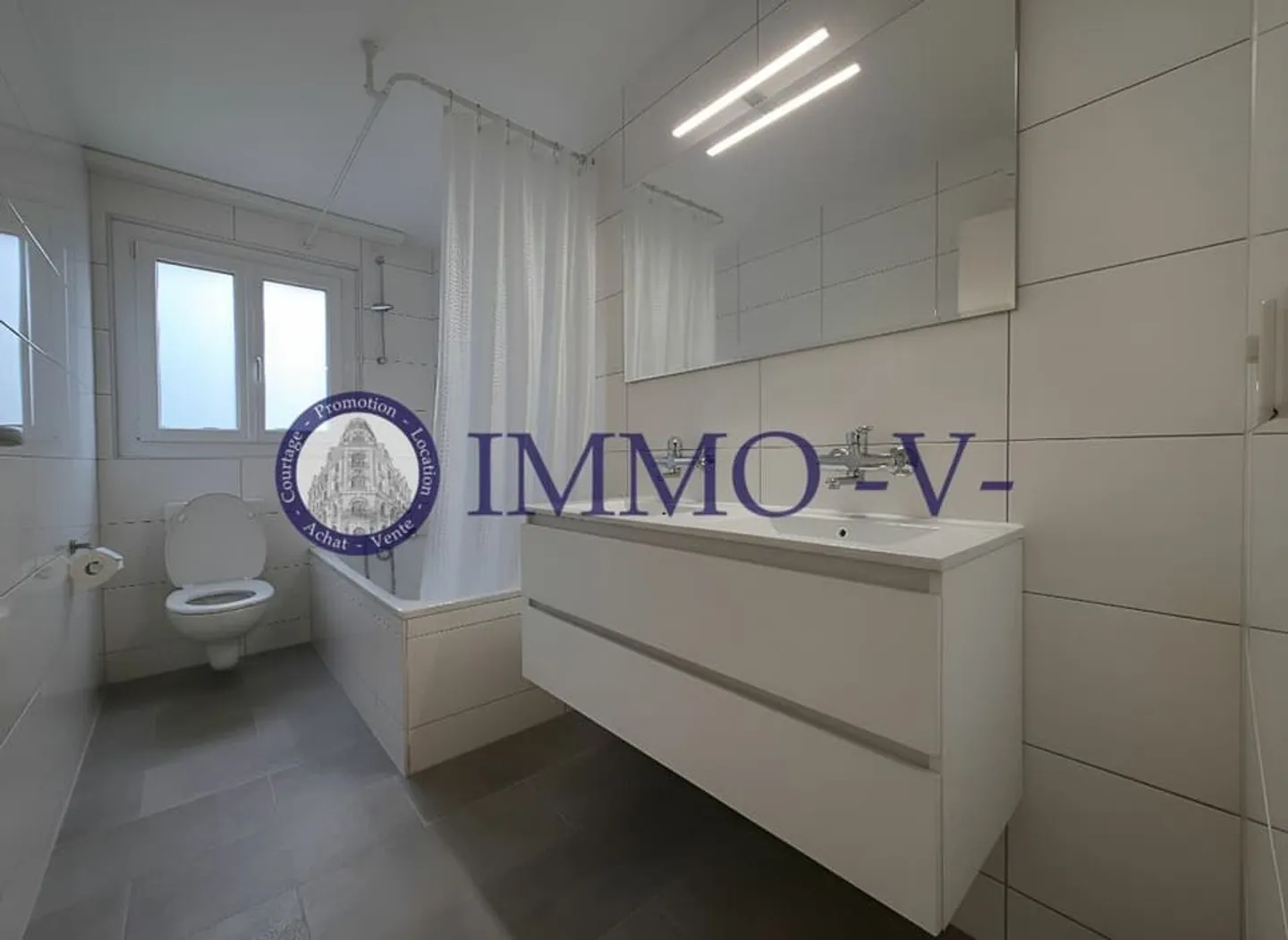 Geräumig und Hellig: Charmante 4,5 Zimmer in Villars-sur-Glâne - Foto 5 von 6