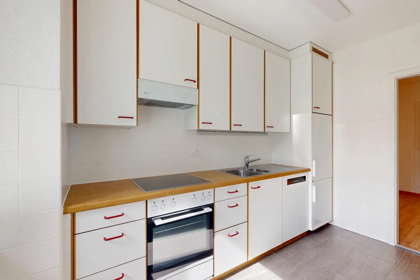 Cozy apartment with washer-dryer - Photo 3 of 8