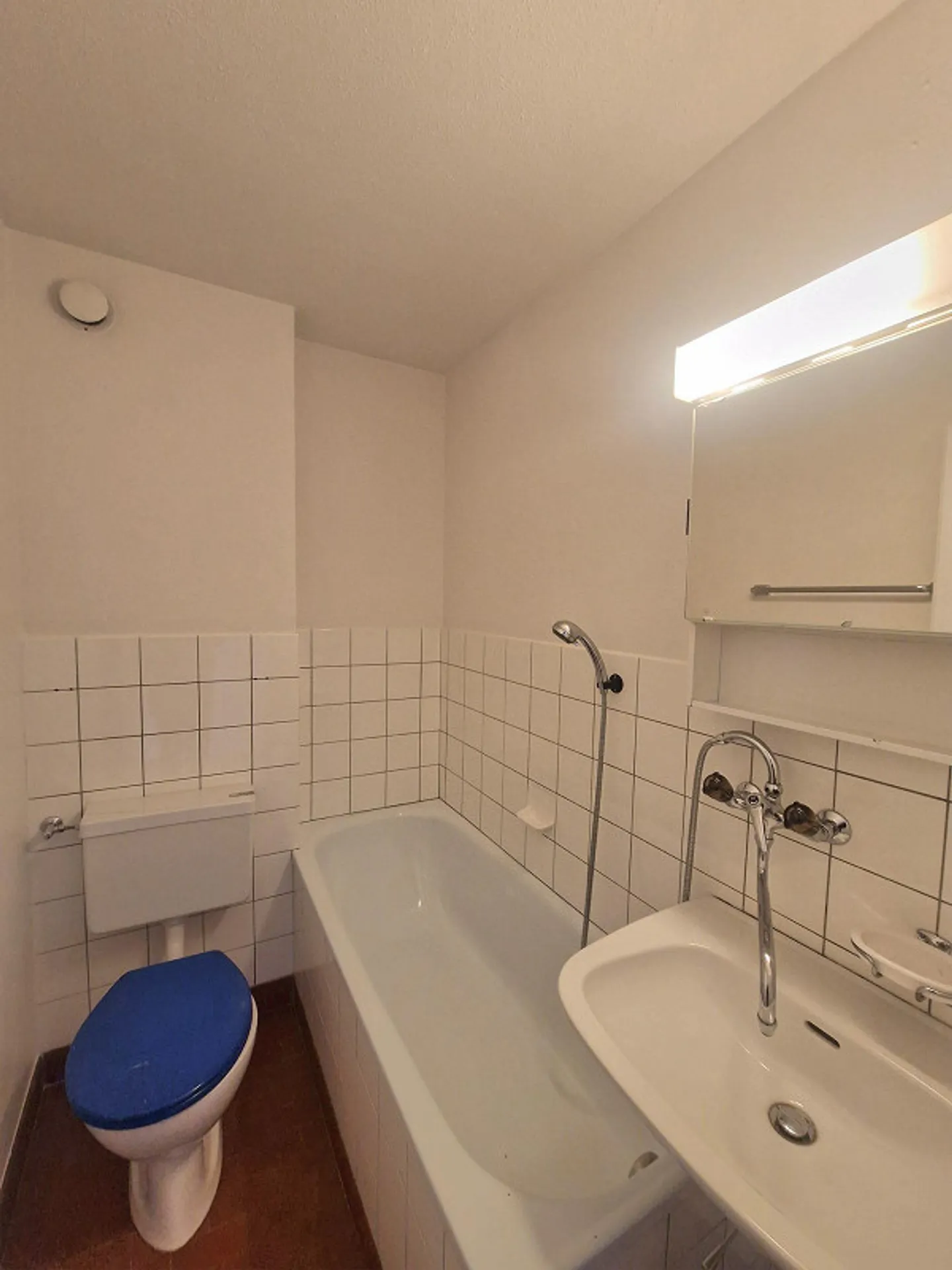 Appartement de 3.0 pièces situé au centre, proche de la nature - Photo 6 sur 7