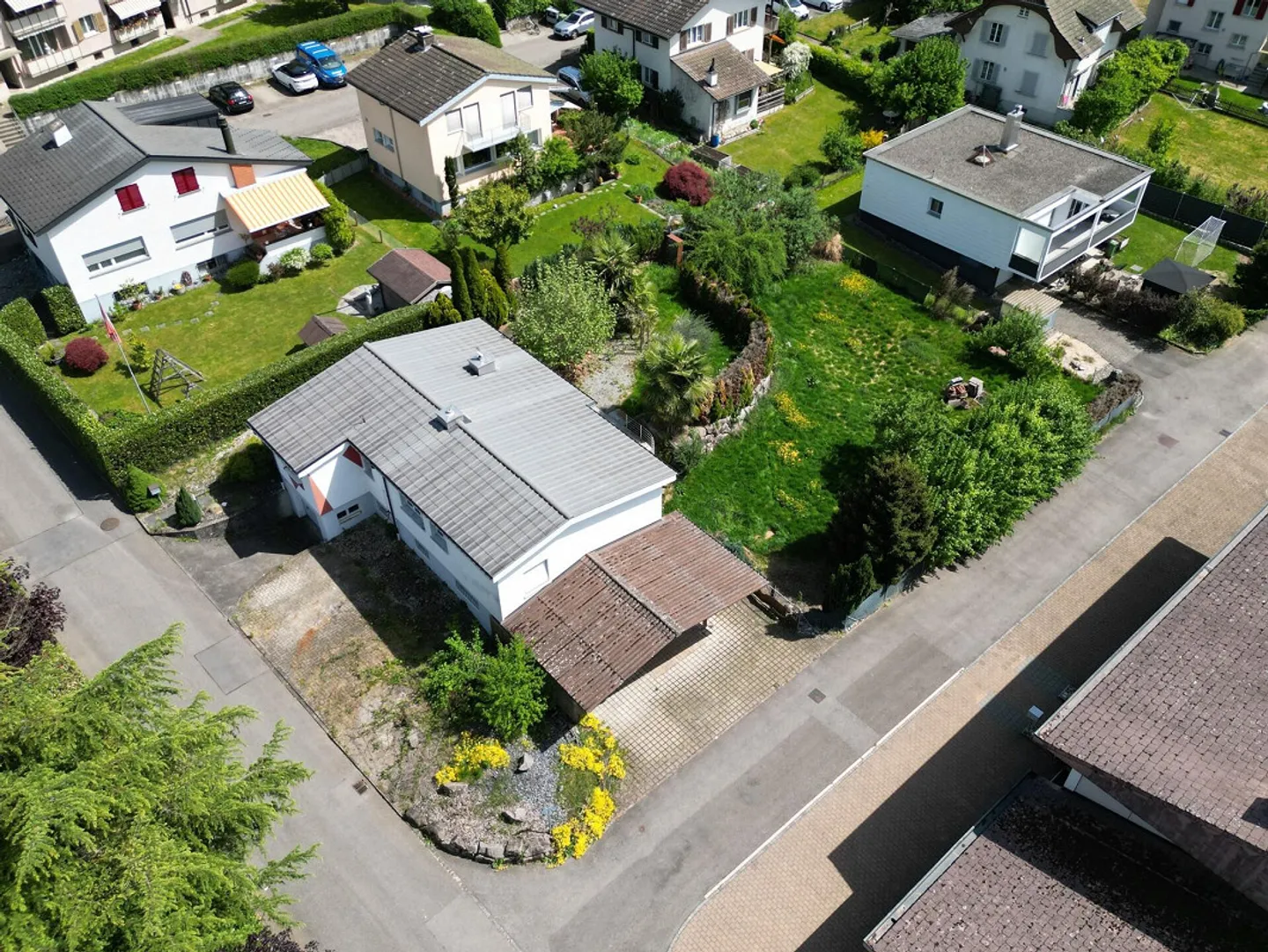 Casa unifamiliare con paradiso del giardino - Foto 1 di 21