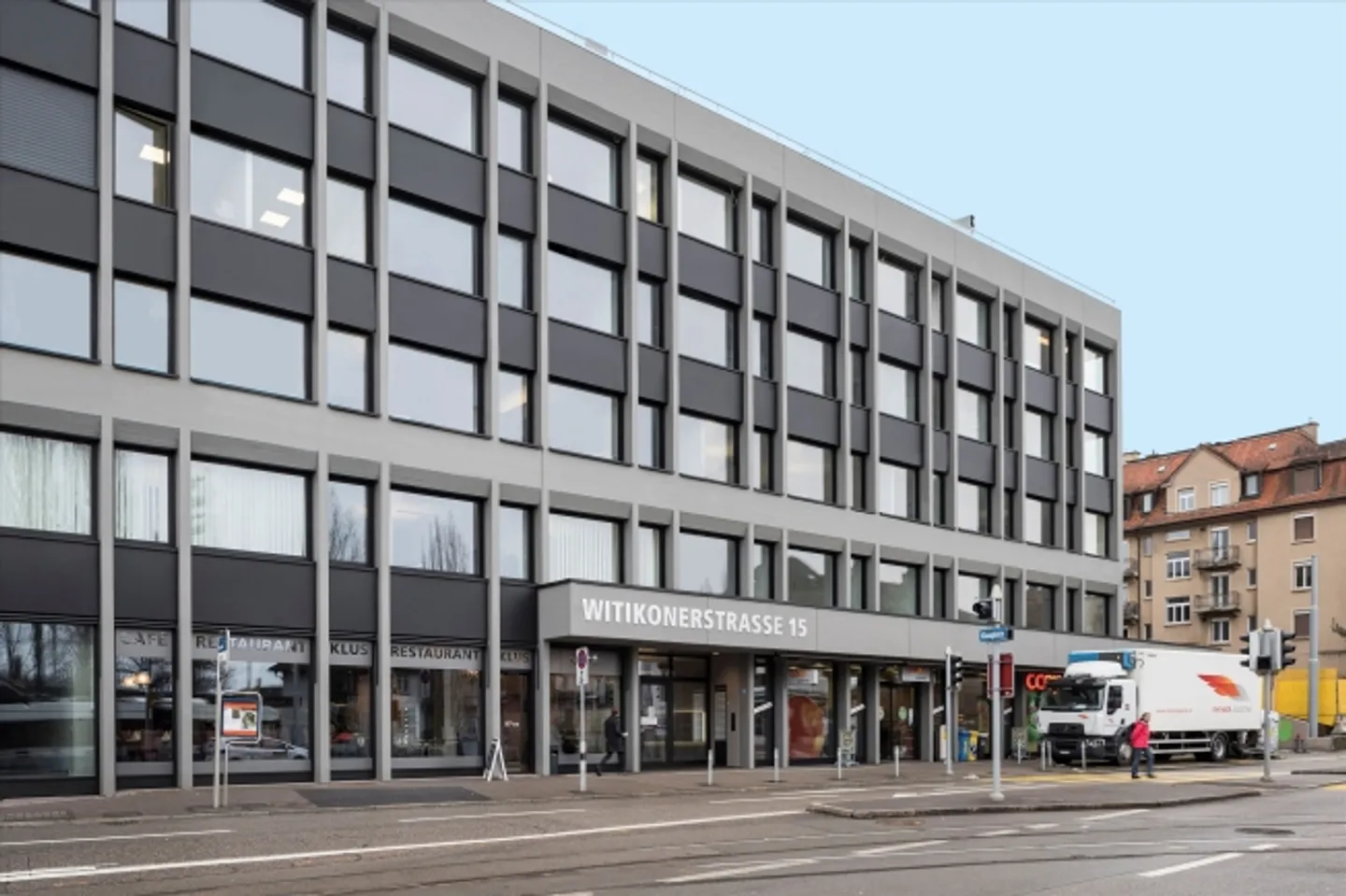 Spacious Commercial Space in Zurich - Photo 1 of 1