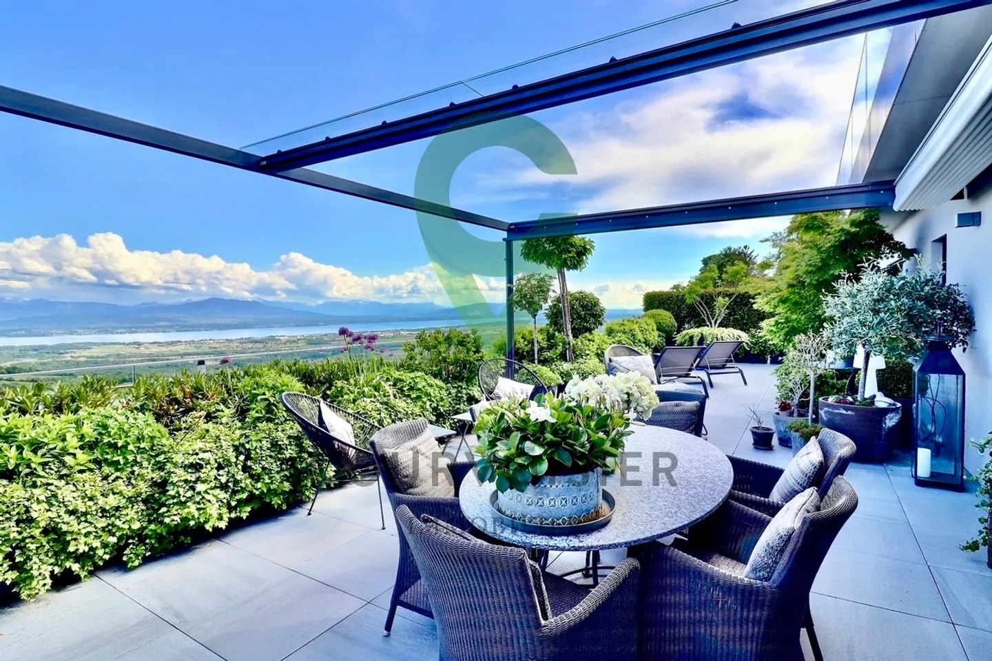 Extraordinary apartment with terrace and panoramic view - Photo 1 of 15