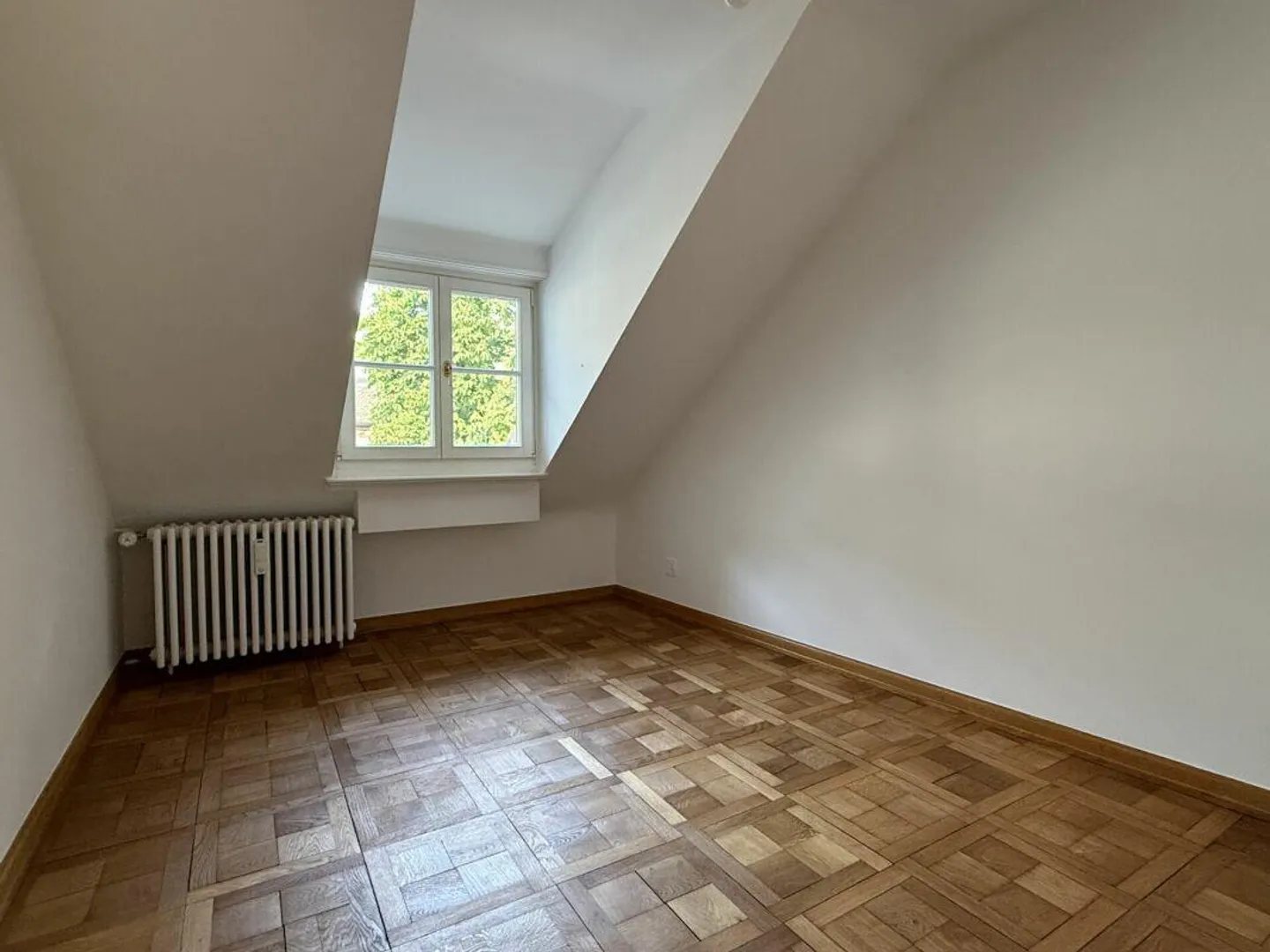 Unique old-style apartment with a view of the Rhine - Photo 4 of 10