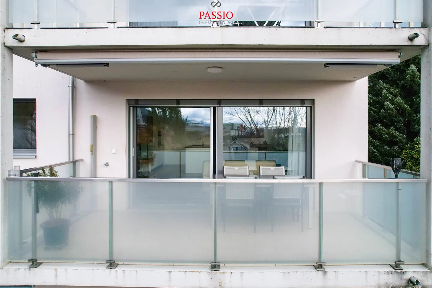 Moderne 4.5-Zimmer Wohnung mit Balkon an zentraler Lage - Foto 4 von 20