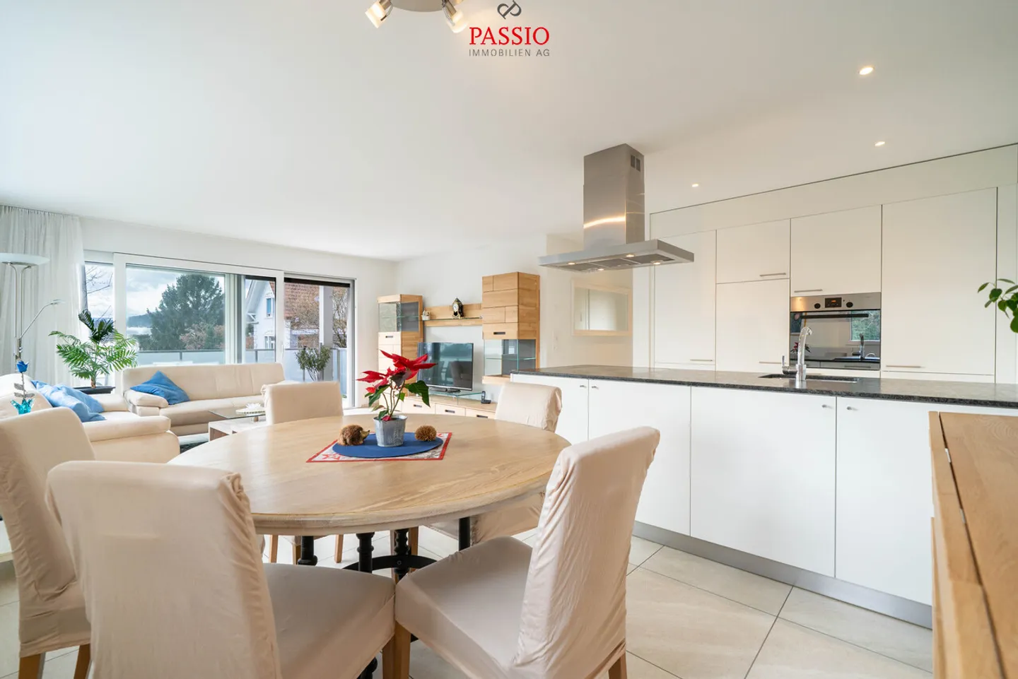 Moderne 4.5-Zimmer Wohnung mit Balkon an zentraler Lage - Foto 6 von 20