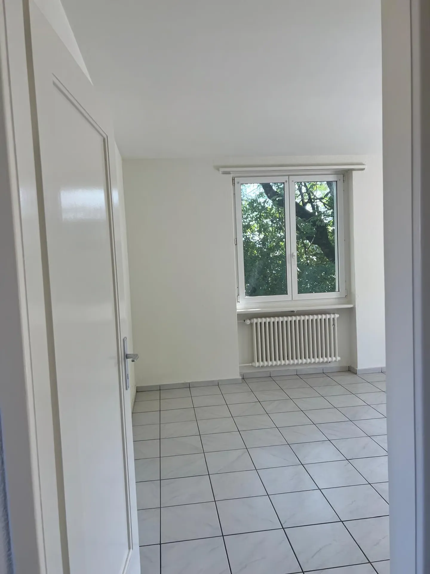 Teilrenovierte 3.5-Zimmer-Wohnung mit neuer Küche - Foto 8 di 16