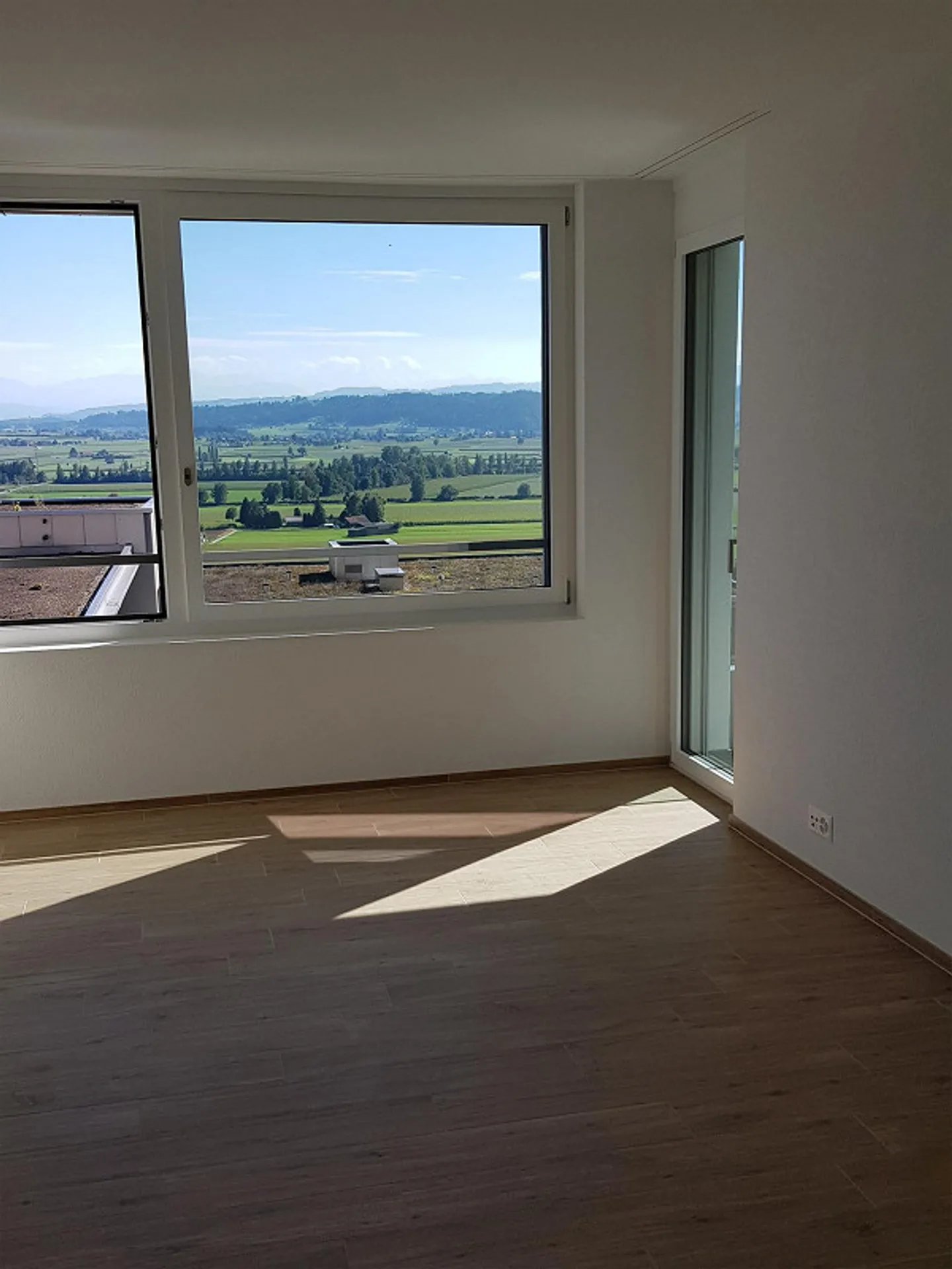 3.5 Room Attic Apartment in Wauwil - Photo 15 of 19