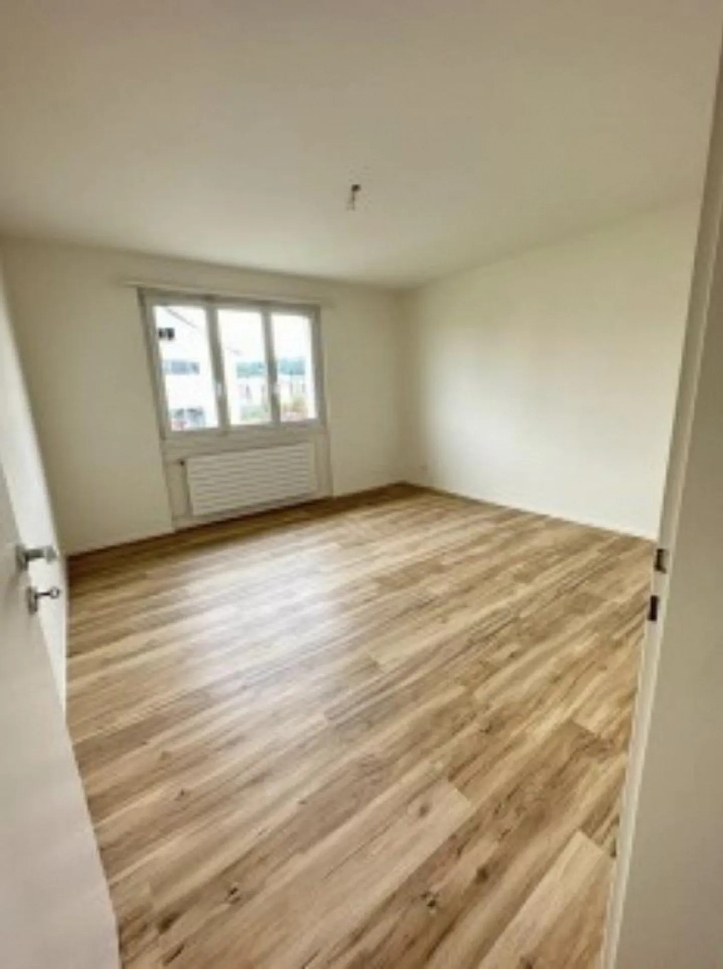 4.5 room apartment in a two-family house - Photo 2 of 12