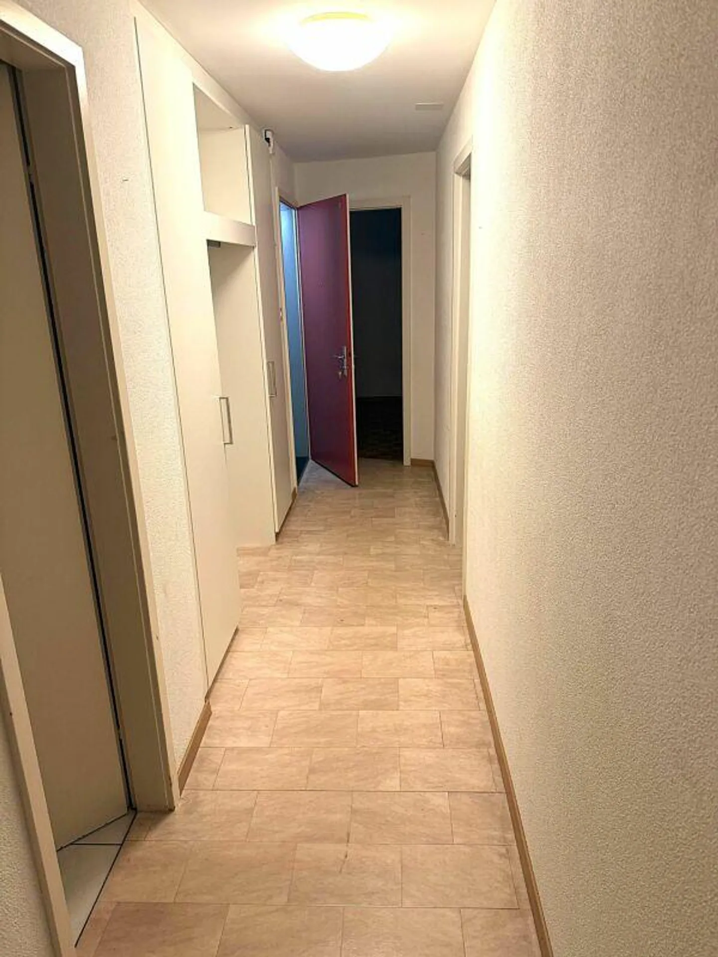 Appartamento luminoso di 3,5 stanze in affitto - Foto 6 di 6