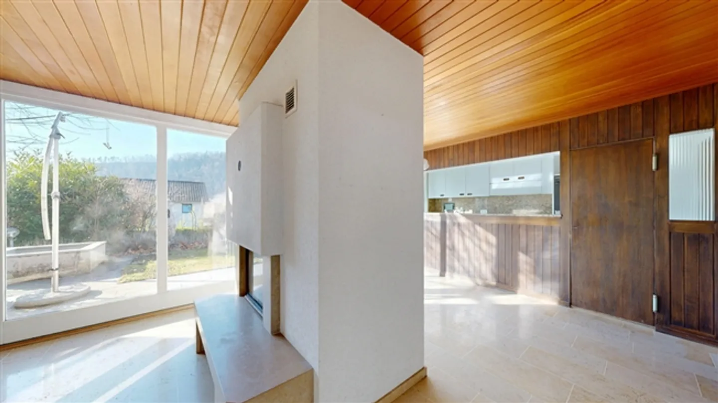 Geräumiges Einfamilienhaus mit Pool - Foto 6 von 20