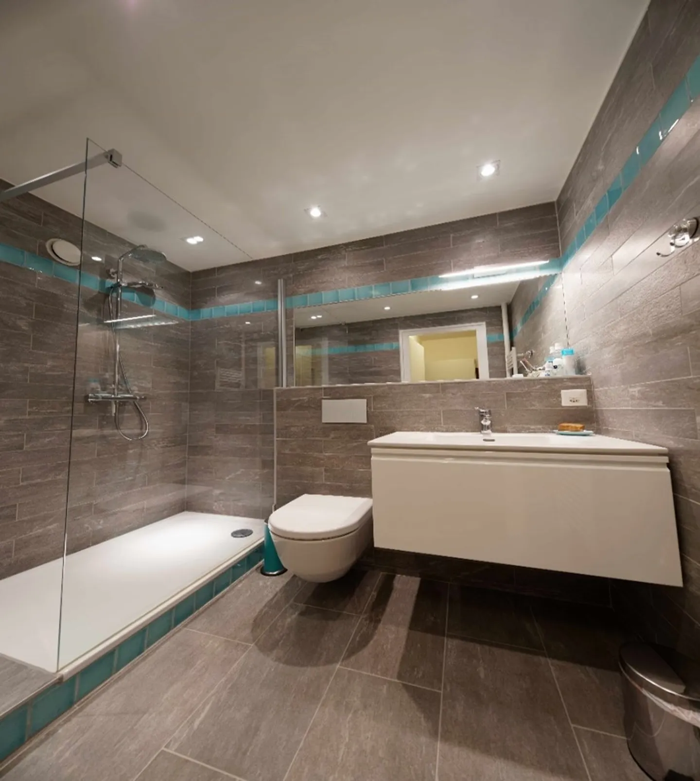 Appartamento 5.5 stanze - Foto 5 di 9