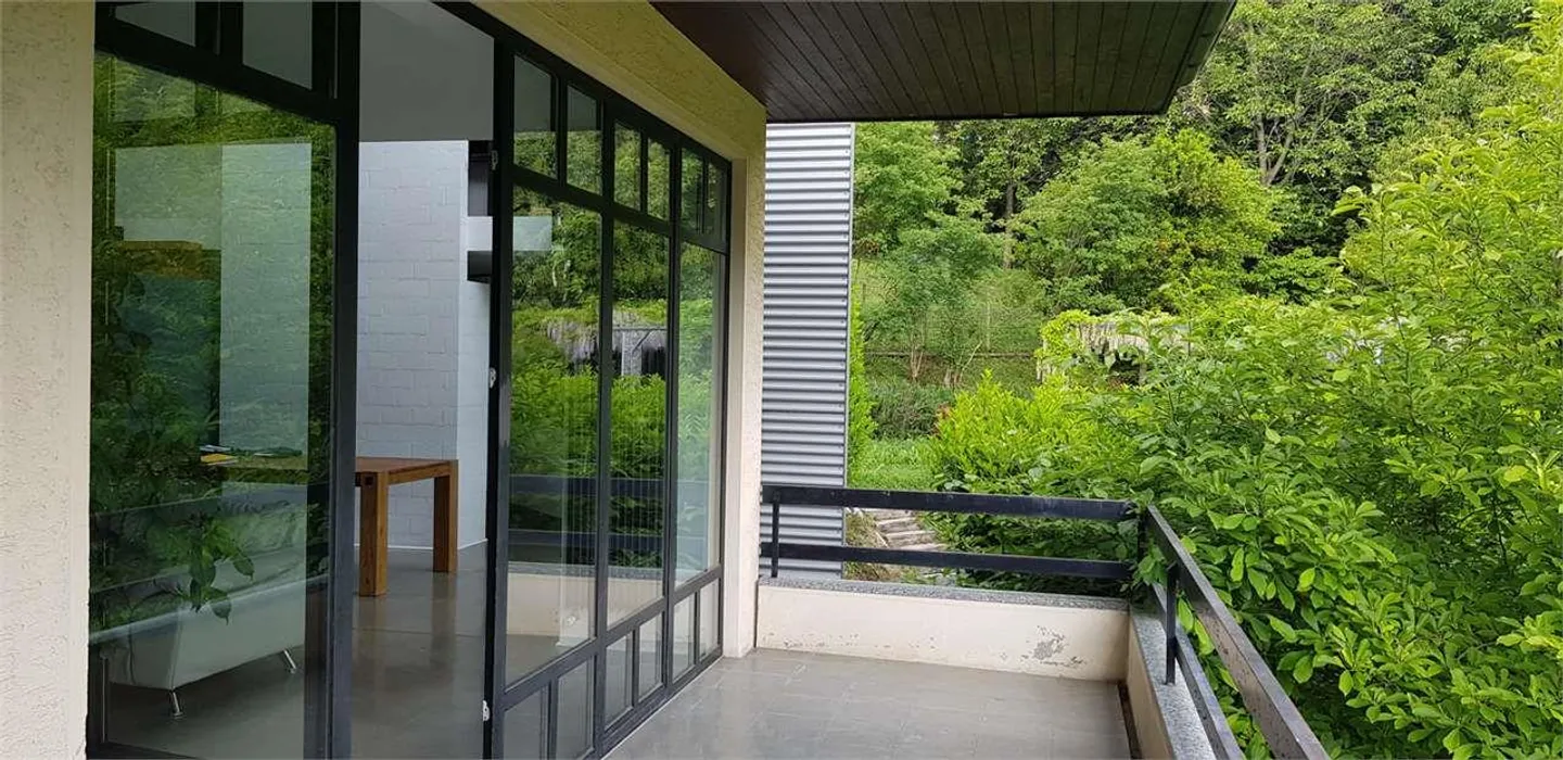 Exklusives Panoramavillen im Grünen - Foto 2 von 13