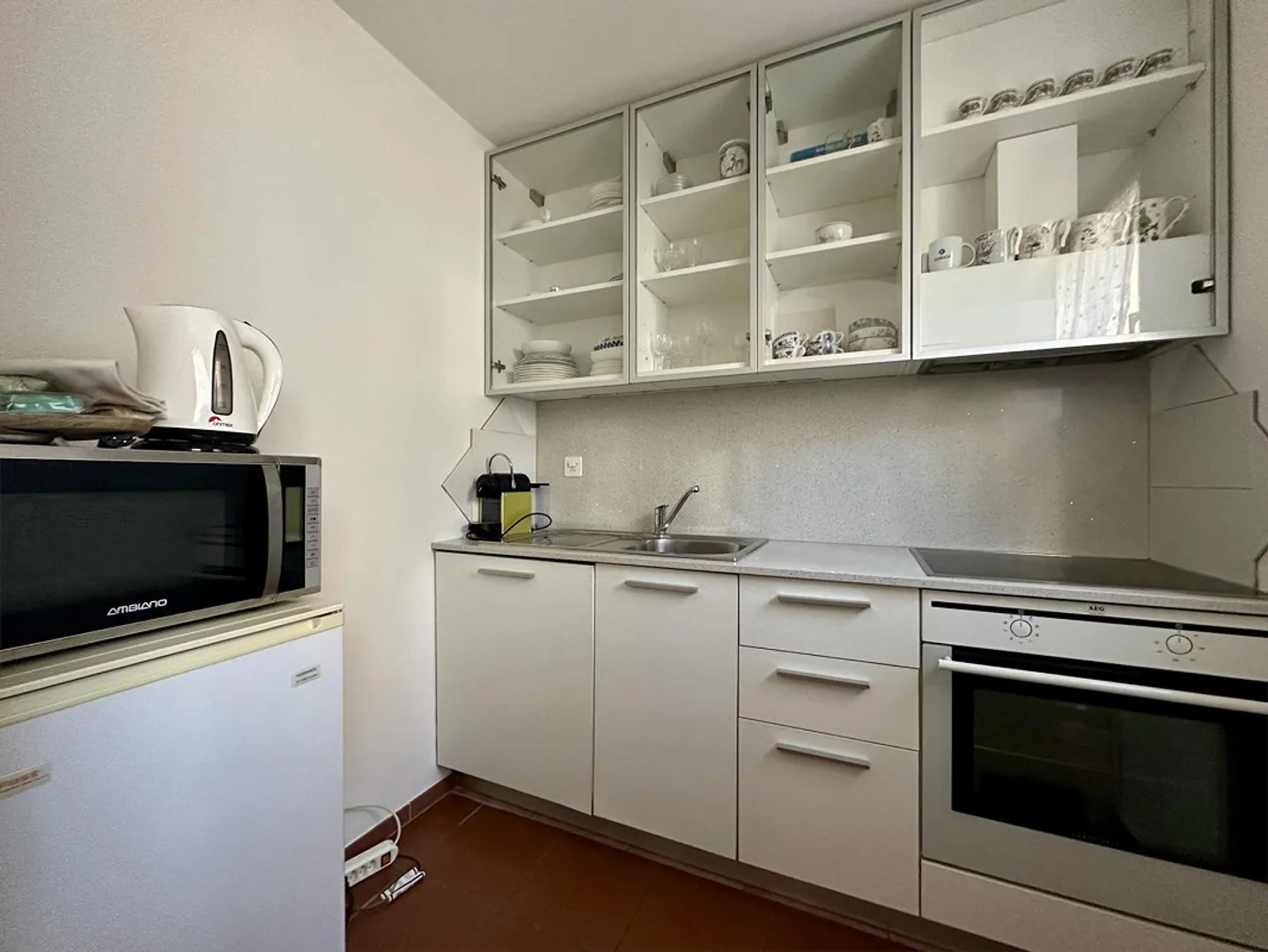 Villa with private garden and unobstructed view of the mountains in Arogno - Photo 4 of 12