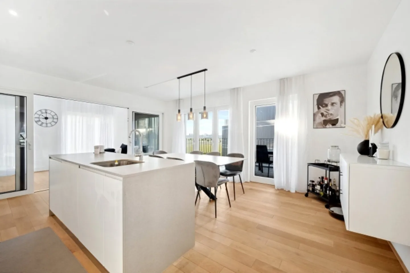 Investor Package: Two Residential Houses and a Separate Apartment – Solid Return Opportunity - Photo 4 of 13