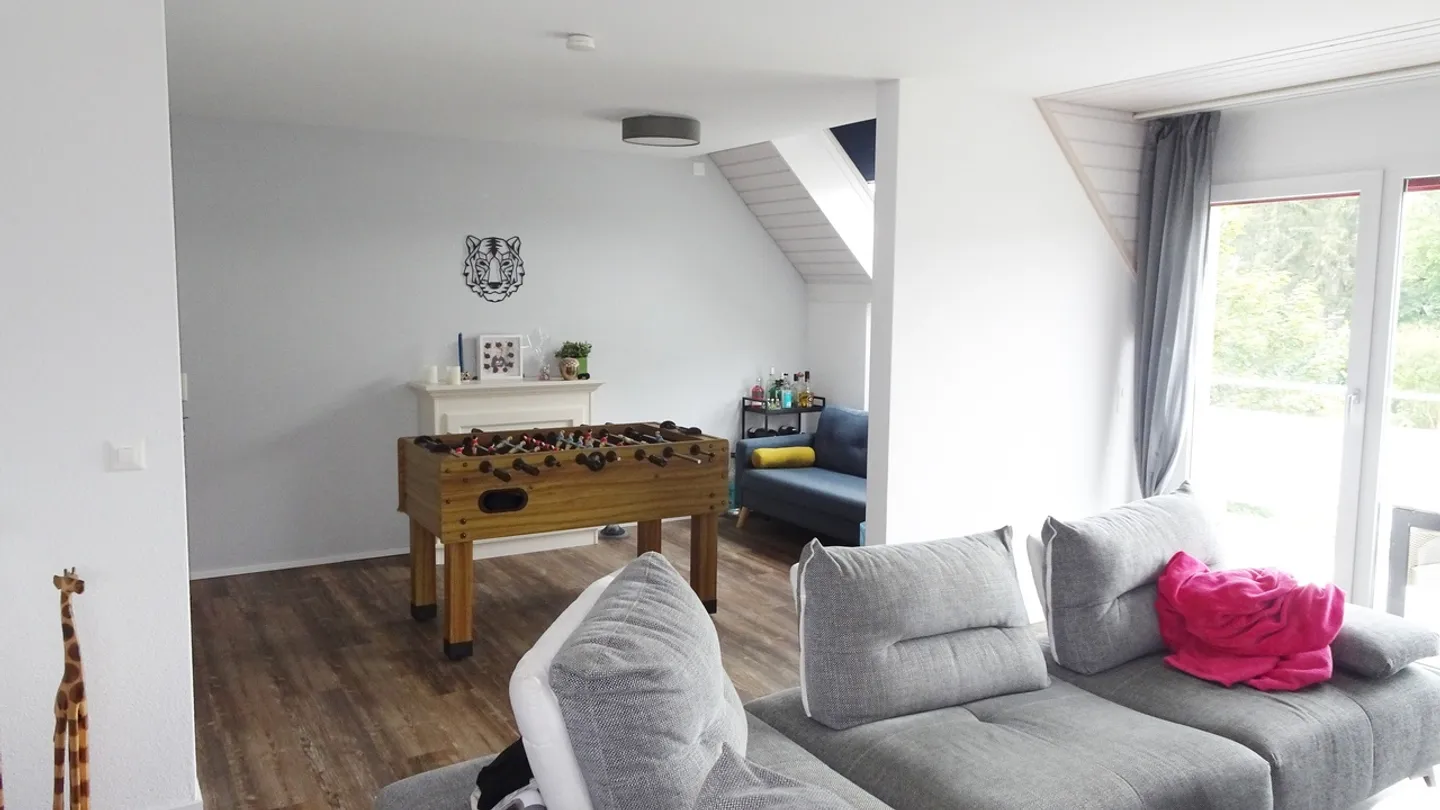 Maisonette di 4,5 stanze con vista sul verde - Foto 3 di 9