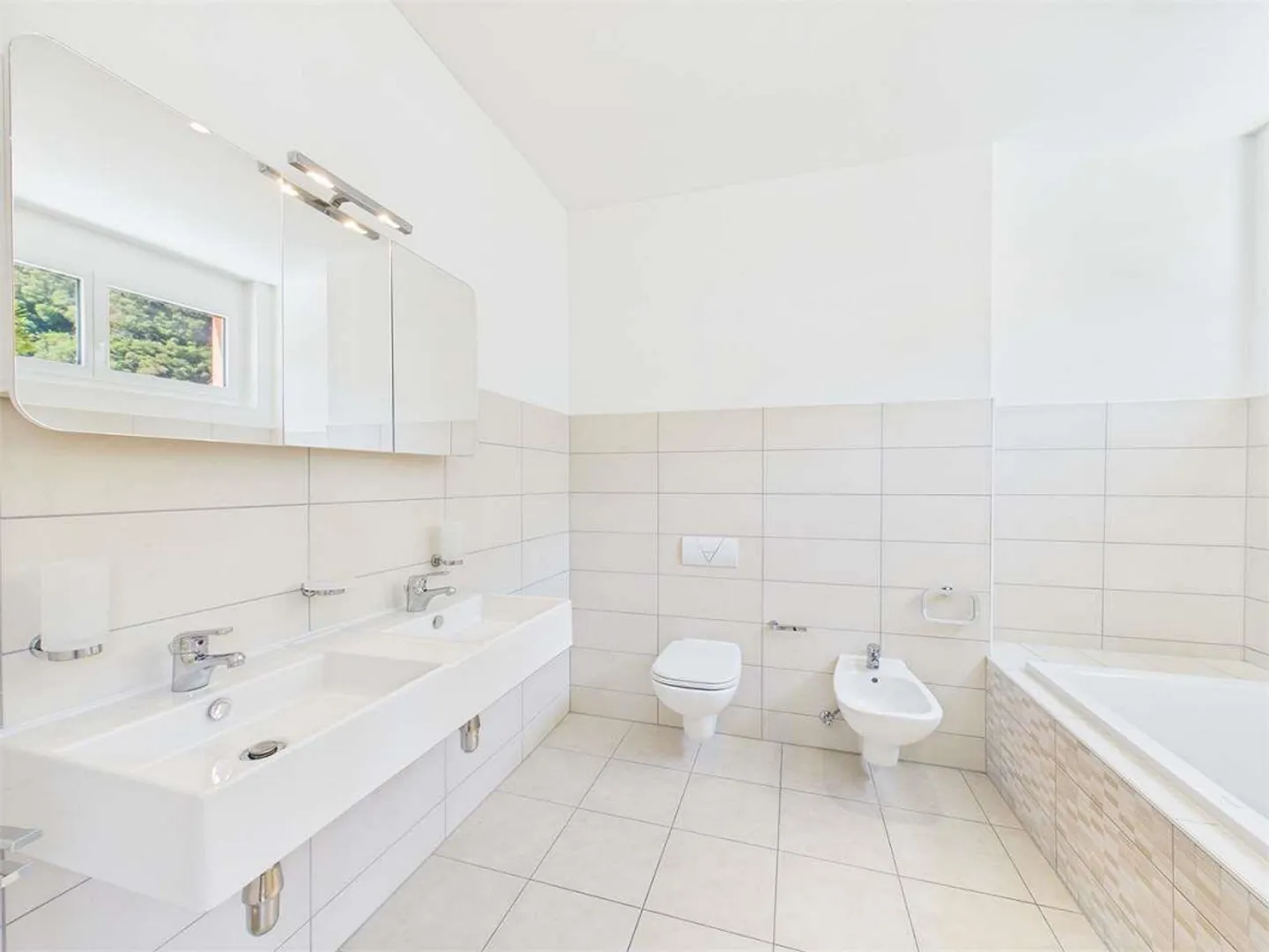 Bellinzona - 4.5 room apartment available immediately - Photo 6 of 10