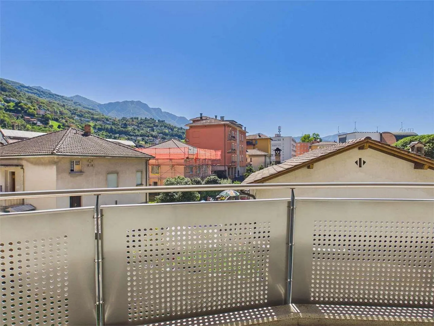Bellinzona - 4.5 room apartment available immediately - Photo 8 of 10