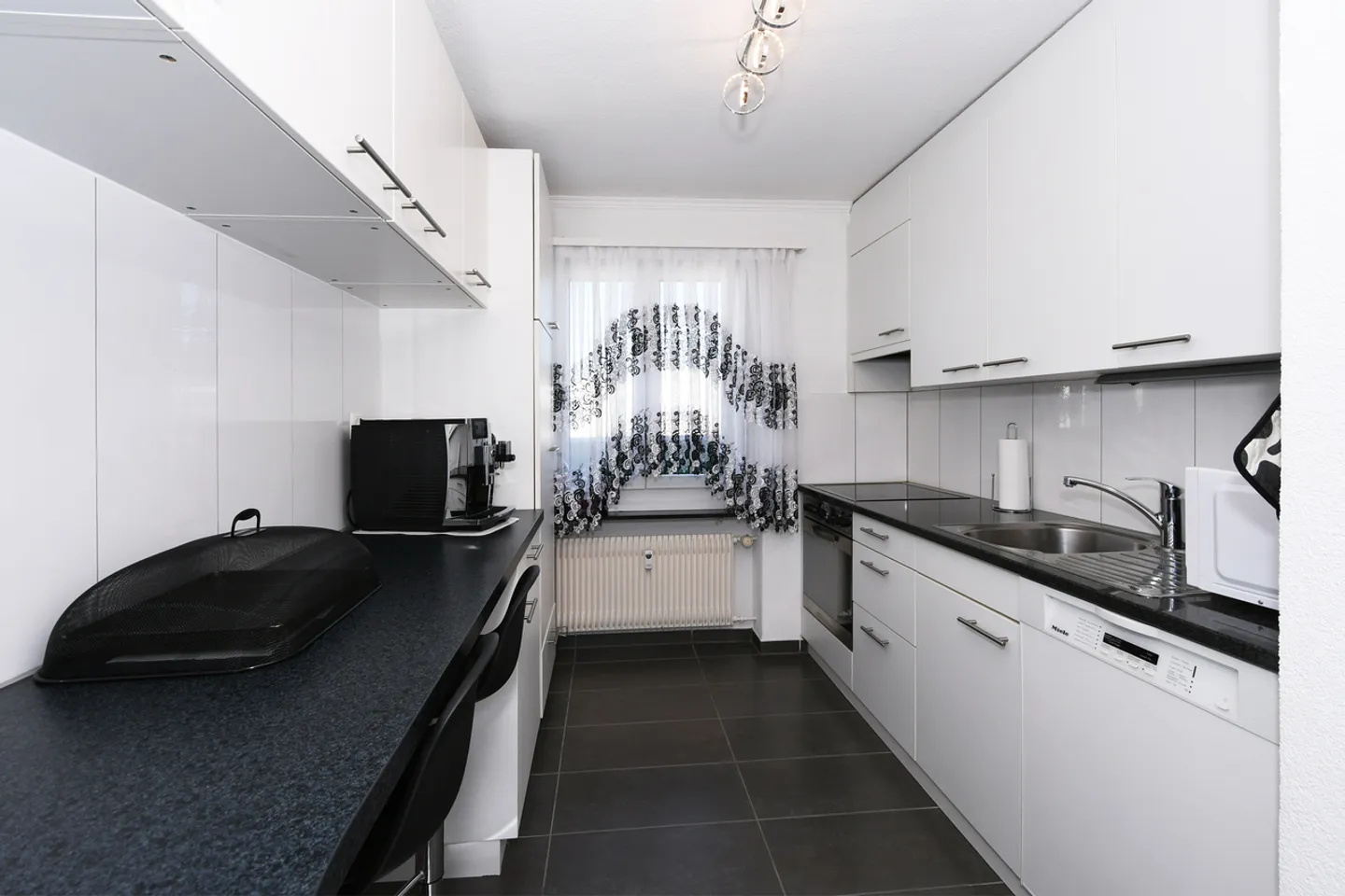 Penthouse moderno con terrazza - Foto 4 di 13