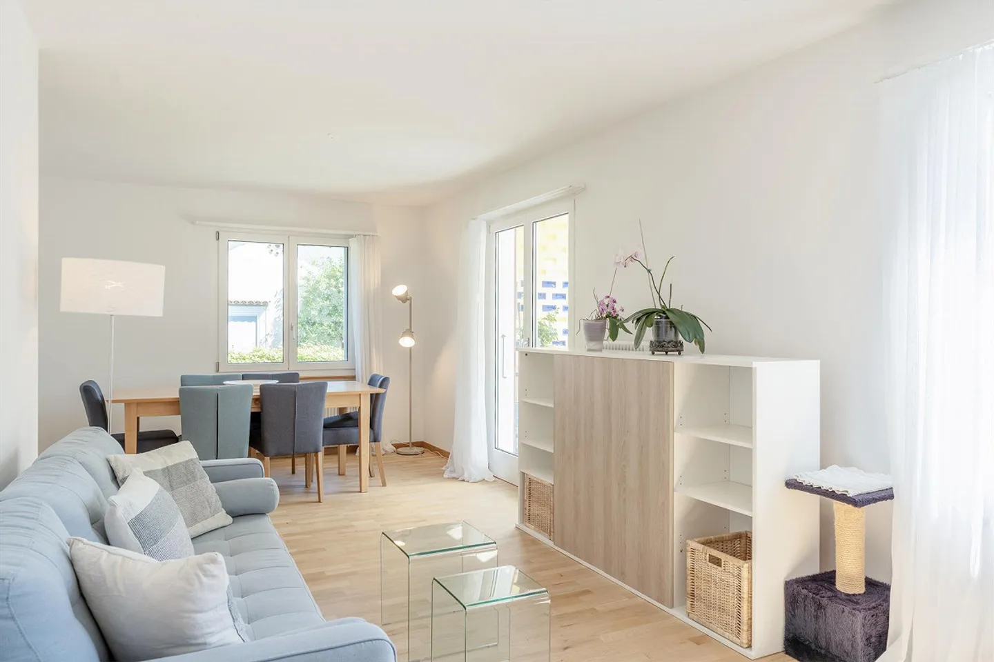 Incantevole casa bifamiliare di 3,5 locali con grande oasi giardino - Foto 8 di 15