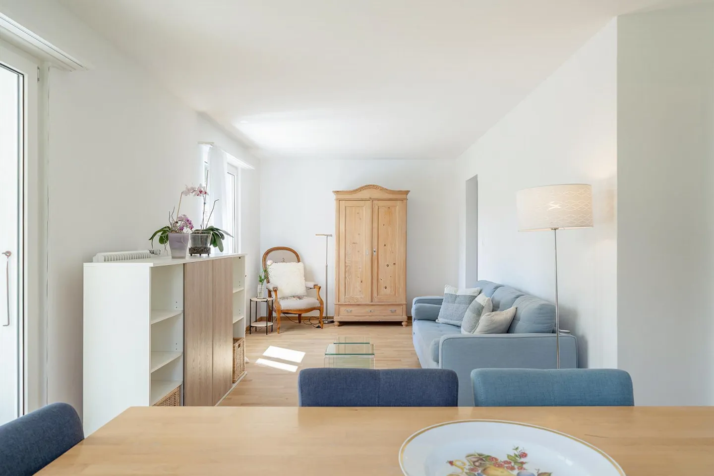 Incantevole casa bifamiliare di 3,5 locali con grande oasi giardino - Foto 9 di 15