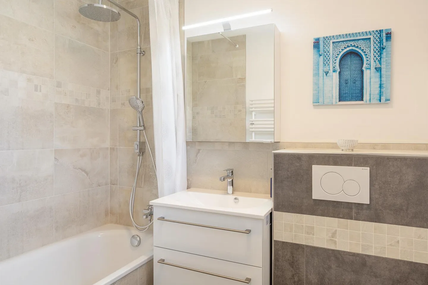 Incantevole casa bifamiliare di 3,5 locali con grande oasi giardino - Foto 14 di 15