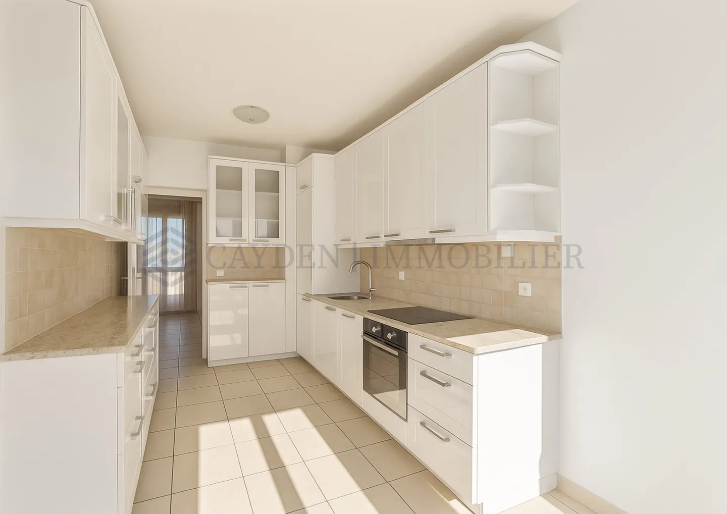 Esclusivo! Appartamento di 4 stanze da rinfrescare - Foto 2 di 6