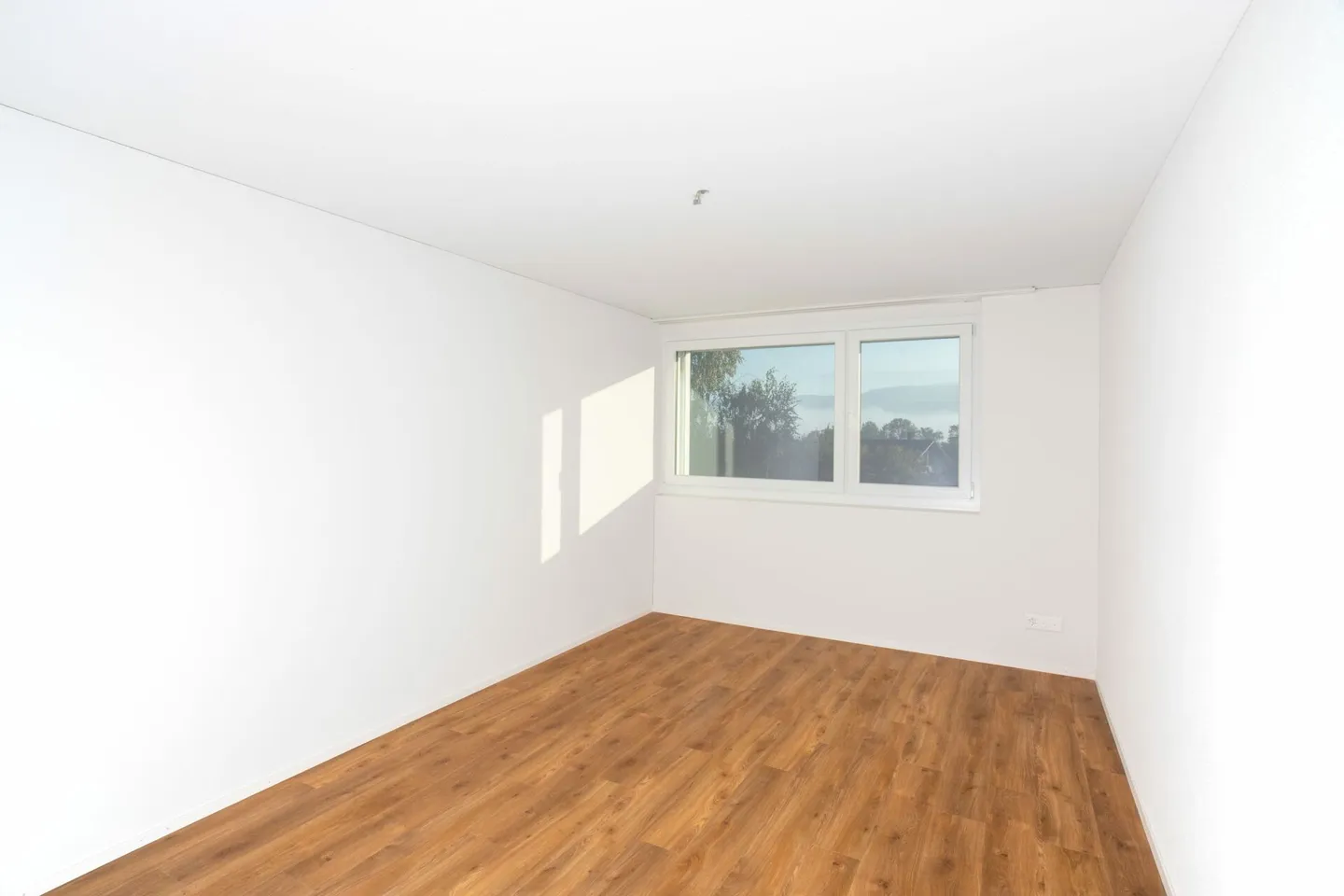 Helle Wohnung mit grossem Balkon - Foto 7 von 12