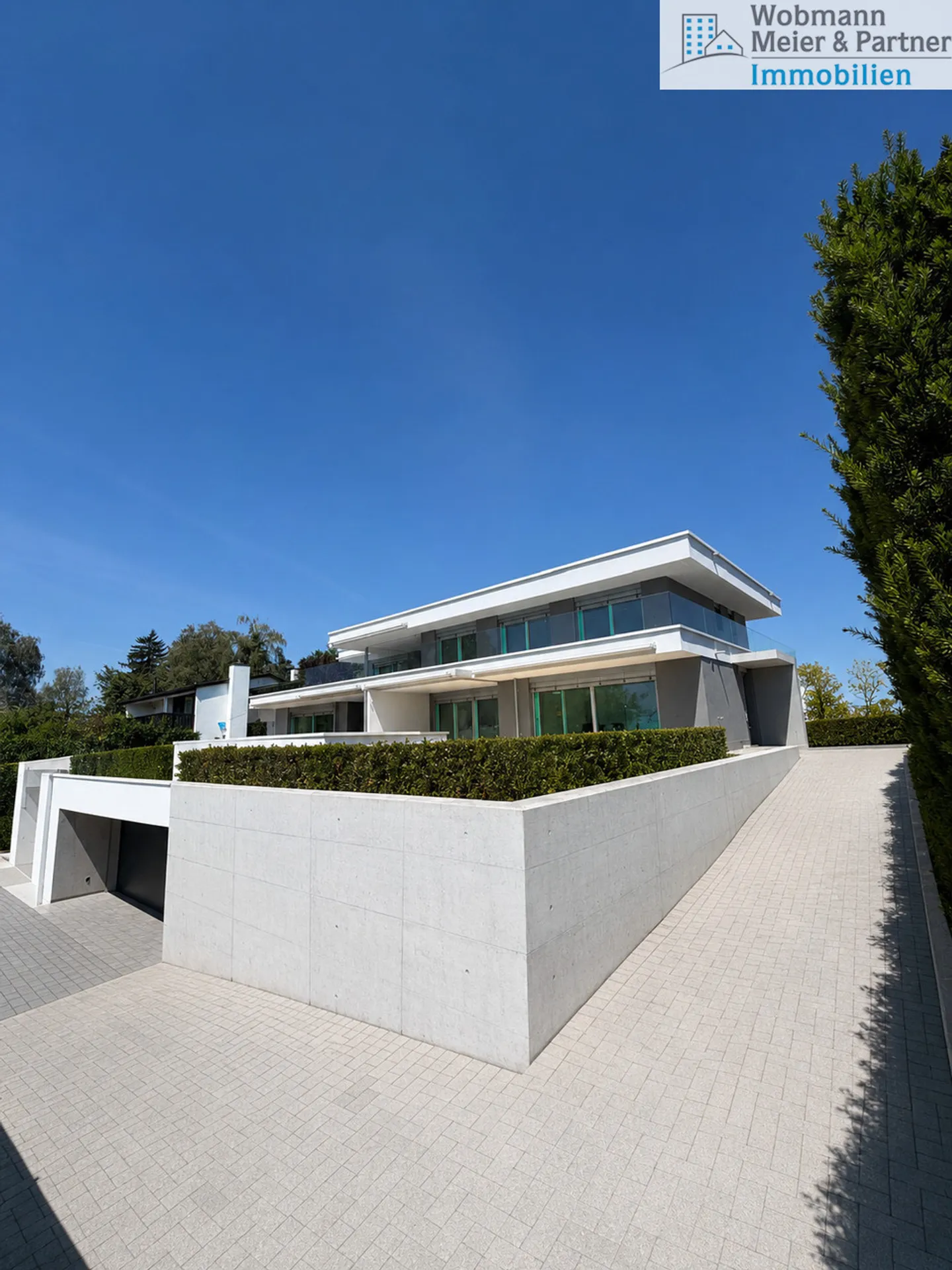 Appartement neuf de 4,5 pièces de haute qualité avec jardin d'hiver au rez-de-chaussée - Photo 1 sur 9