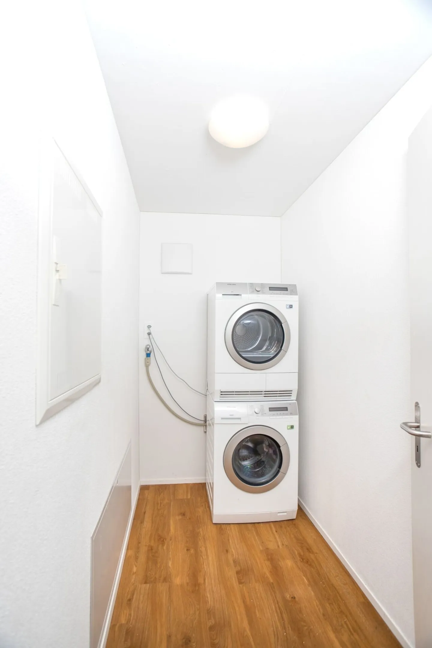 Helle Wohnung mit grossem Balkon - Foto 10 von 12