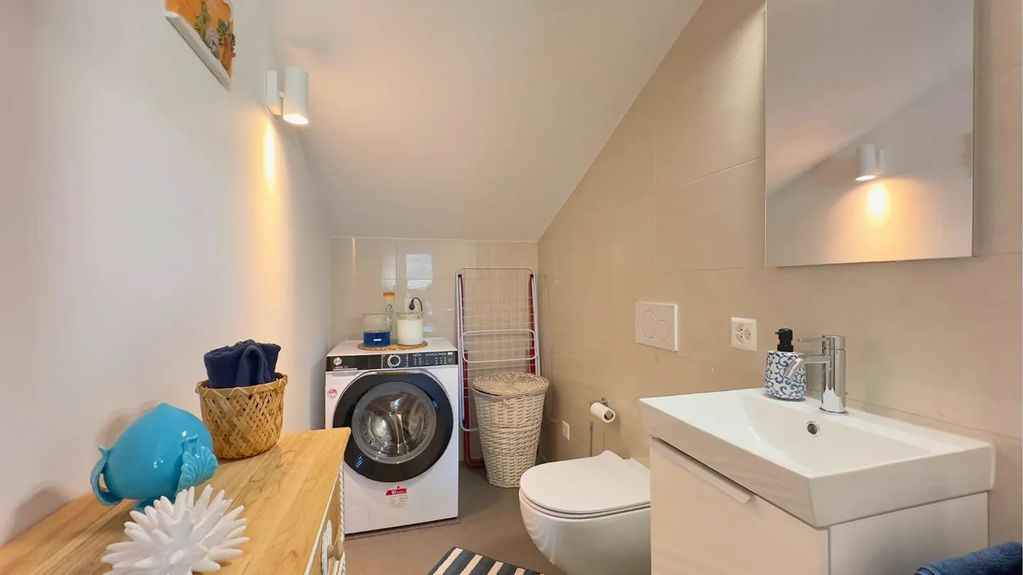 Modern und helles 4.5-Zimmer-Wohnung mit großen Außenflächen (4 Terrassen) - Foto 10 von 19