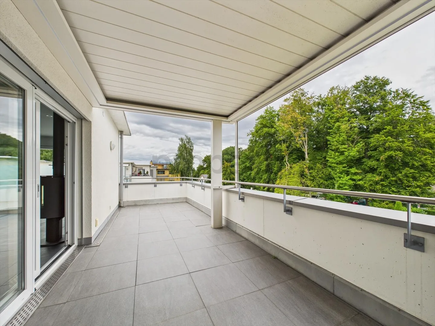 High-quality 4.5 room penthouse apartment in Oberglatt - Photo 10 of 13