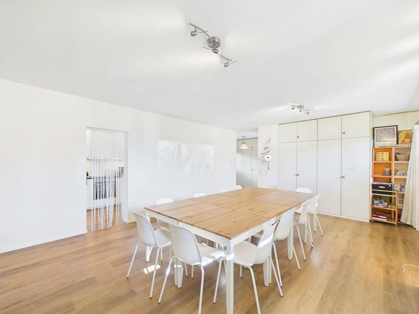 Renovierte 3½-Zimmer-Wohnung mit Potenzial für 4½ Zimmer - Mit Garage - Foto 7 von 12