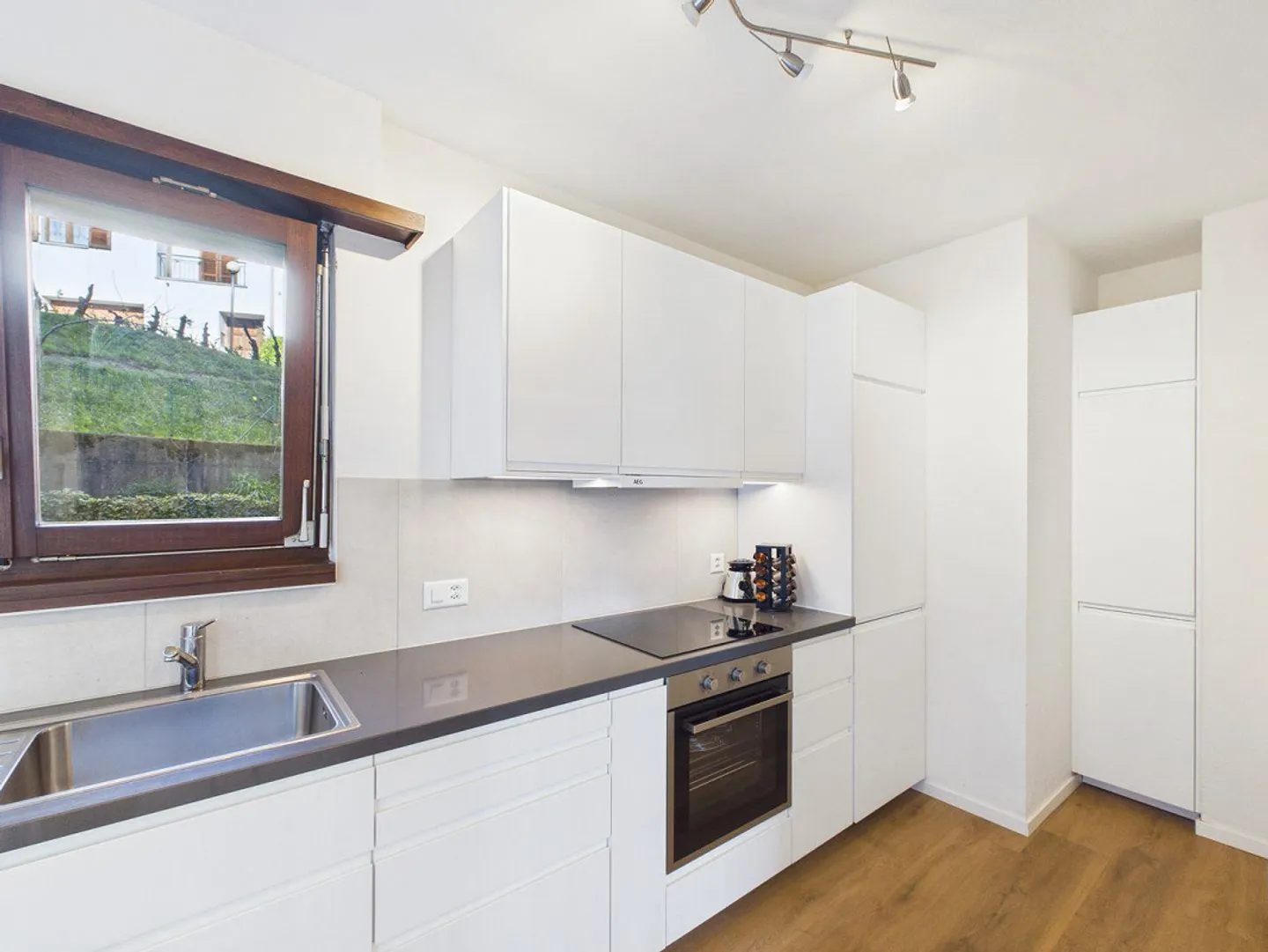 Renovierte 3½-Zimmer-Wohnung mit Potenzial für 4½ Zimmer - Mit Garage - Foto 8 von 12