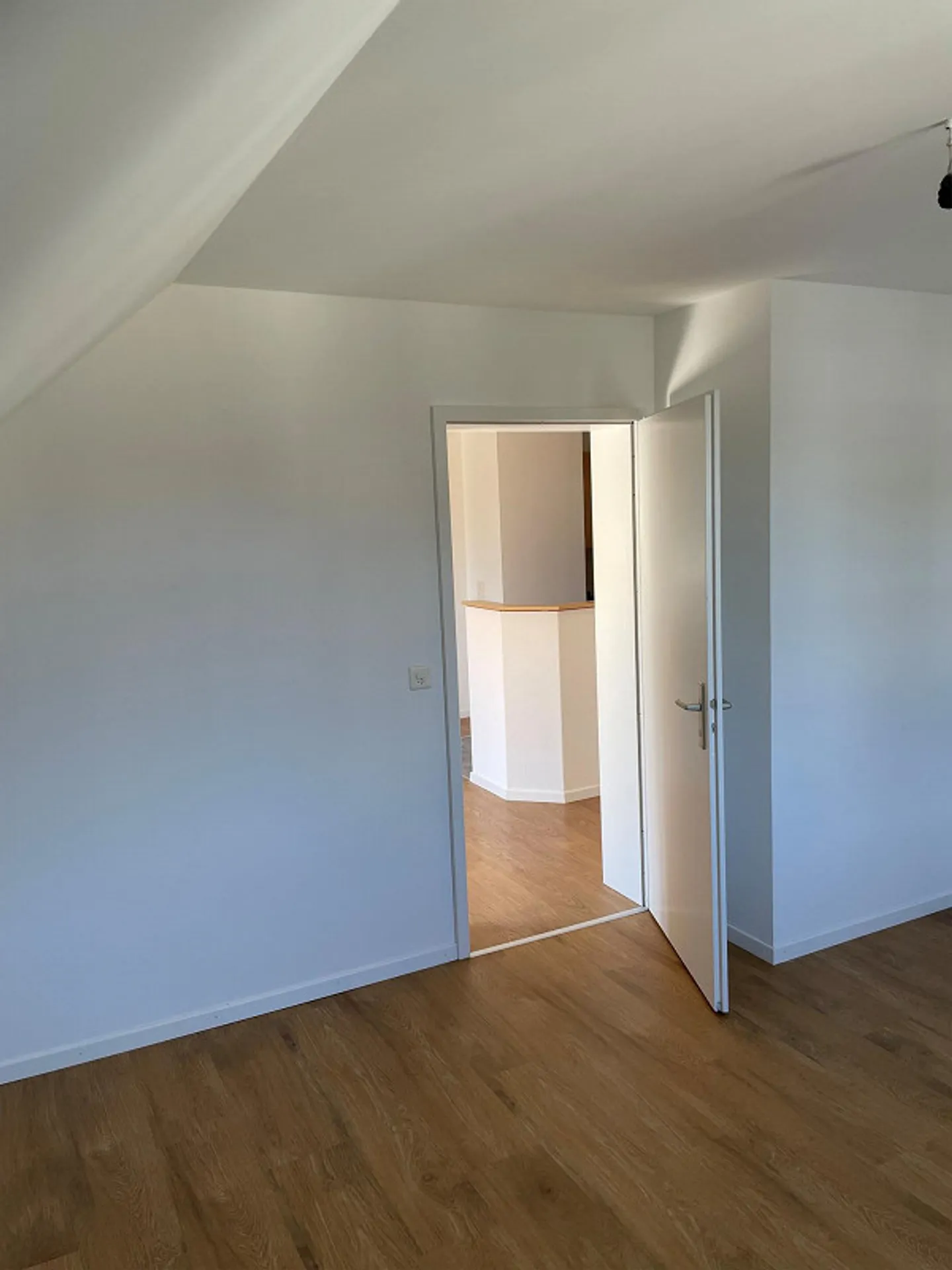 Central, bright 3 1/2 room apartment - Photo 9 of 13