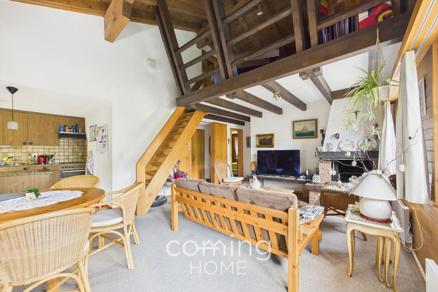 Two-family house in Bitsch - flexible use, with large garden and new photovoltaic system - Photo 4 of 13