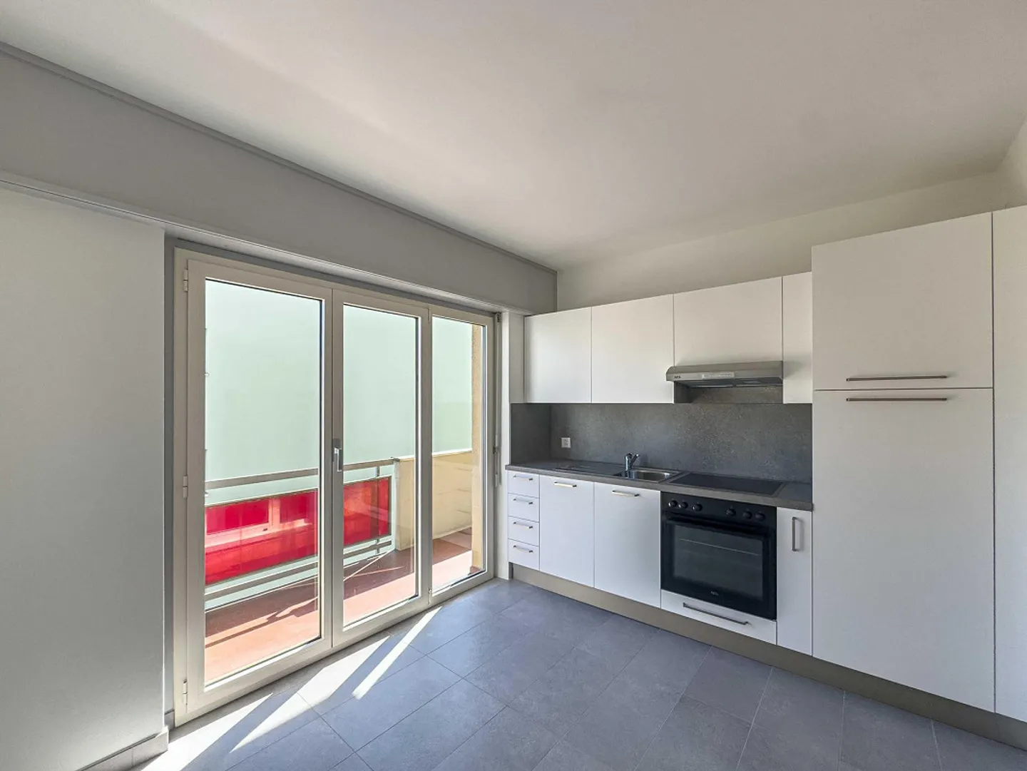 4.5 rooms for rent in Chiasso - Photo 2 of 8