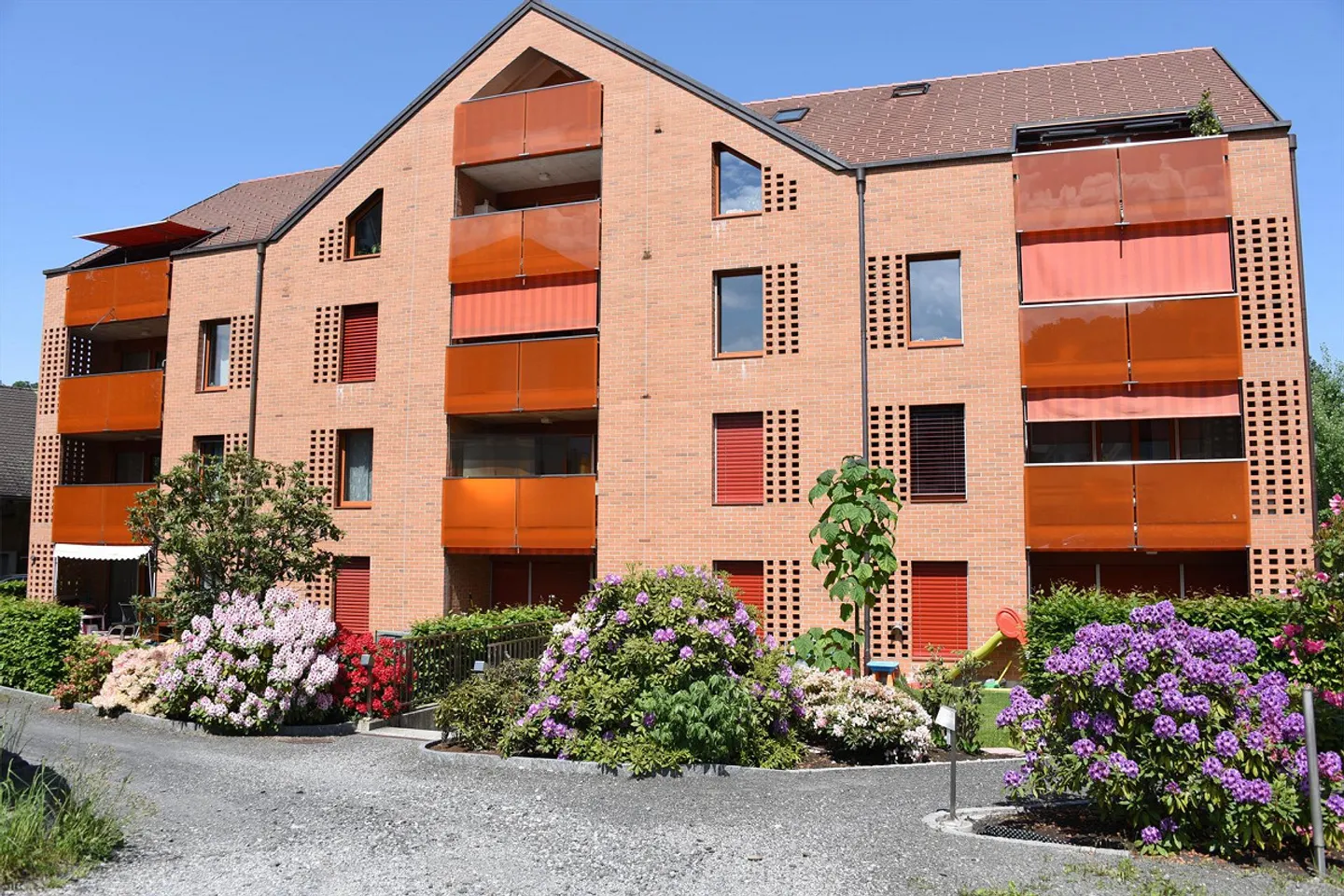 Carino appartamento di 2,5 stanze con patio - Foto 1 di 10