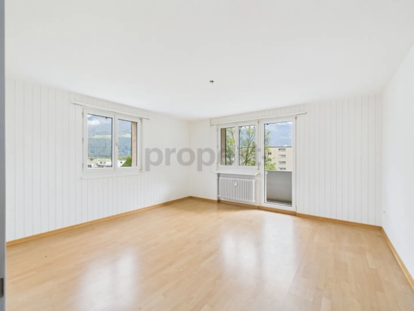 Appartamento luminoso di 4,5 stanze a Glarus Nord - Foto 1 di 10