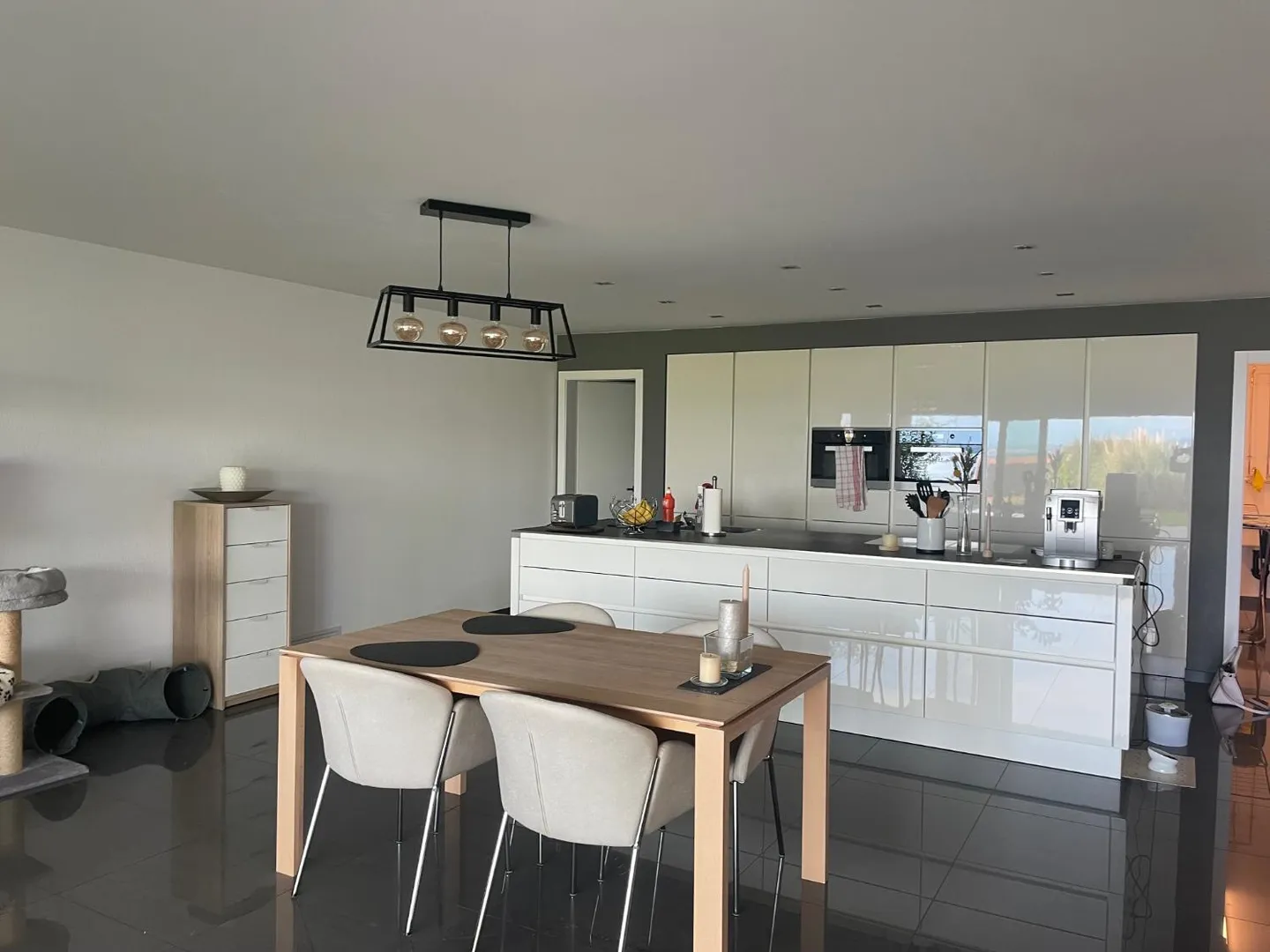 Appartamento con terrazza 4,5 stanze - Foto 5 di 9