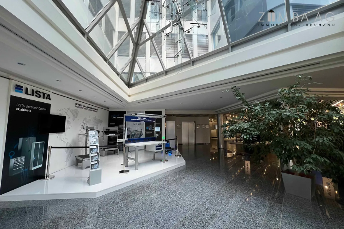 In Lista Tower: Commercial Space 3rd Floor, 105 m² - Photo 9 of 10