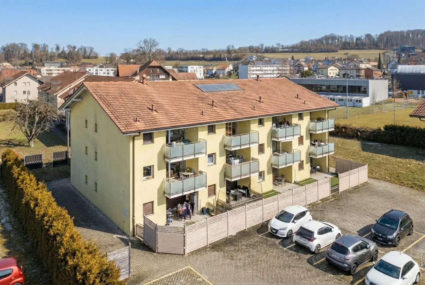 Edificio di rendimento con 12 appartamenti completamente affittati - Foto 1 di 10