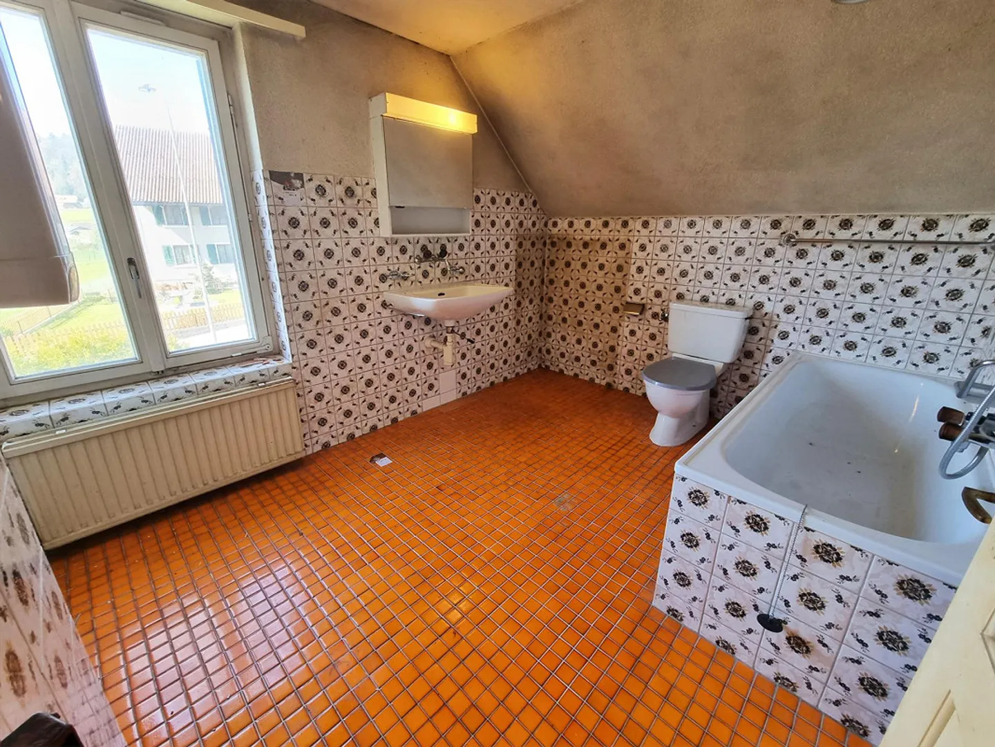 Single-family home with good substance - expansion according to your taste - Photo 5 of 7