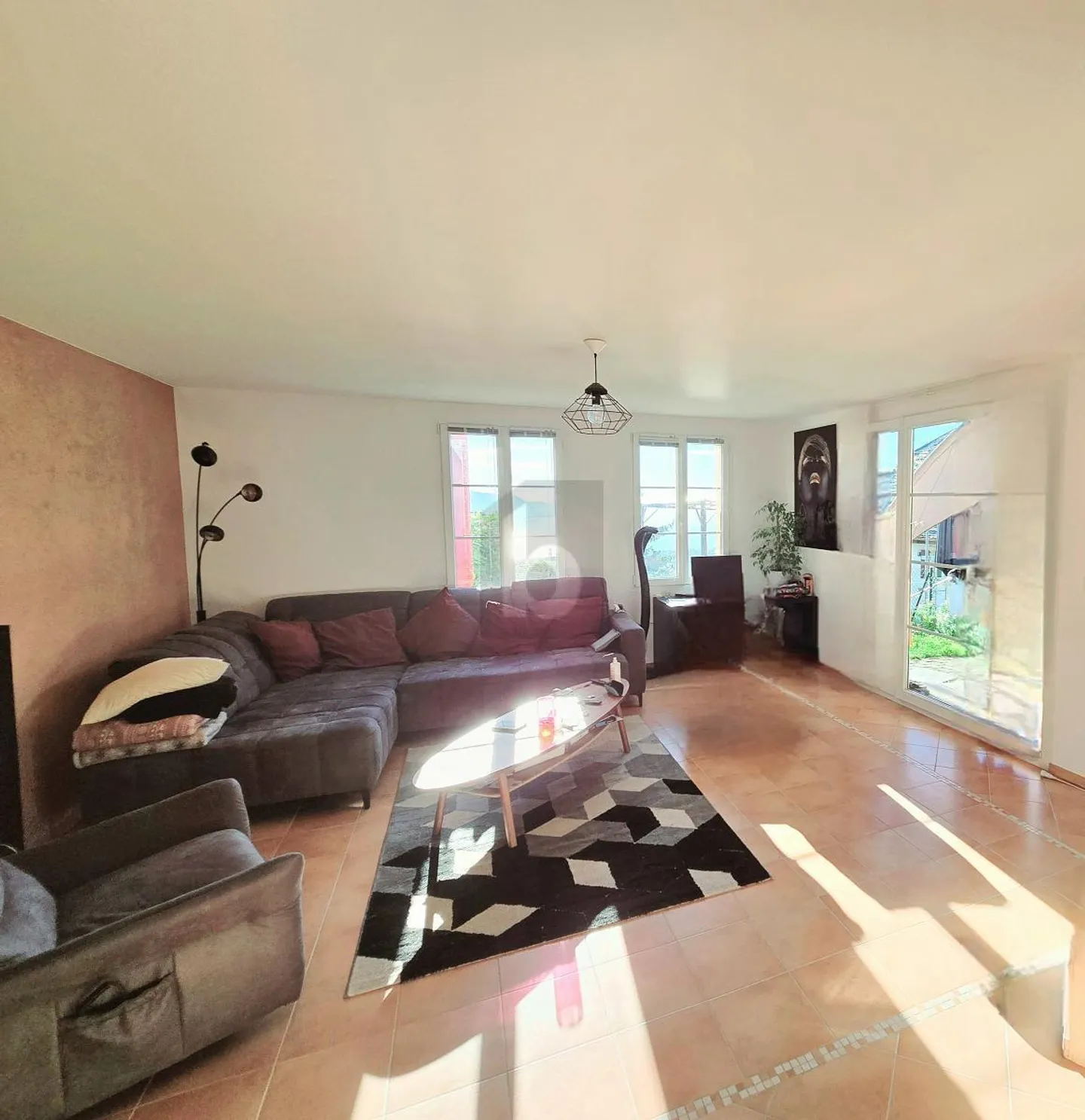 MAGNIFIQUE TRIPLEX AVEC VUE SUR LE LAC - Photo 1 sur 6