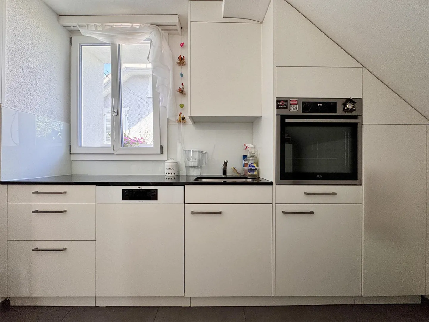 Spacious 5-room apartment with a view and parking space - Photo 4 of 15