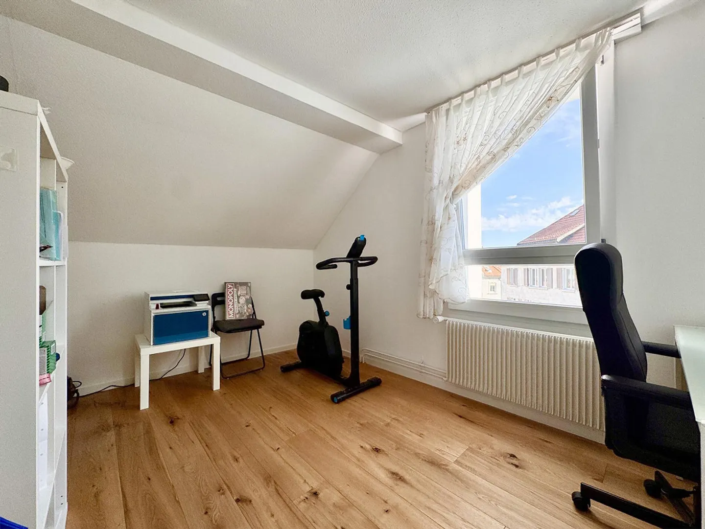 Spacious 5-room apartment with a view and parking space - Photo 7 of 15