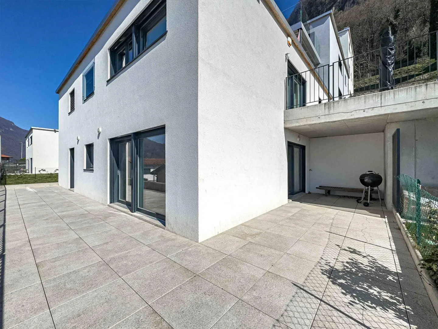 Spacieux et moderne 5.5 pièces avec jardin à Mendrisio - Photo 8 sur 11