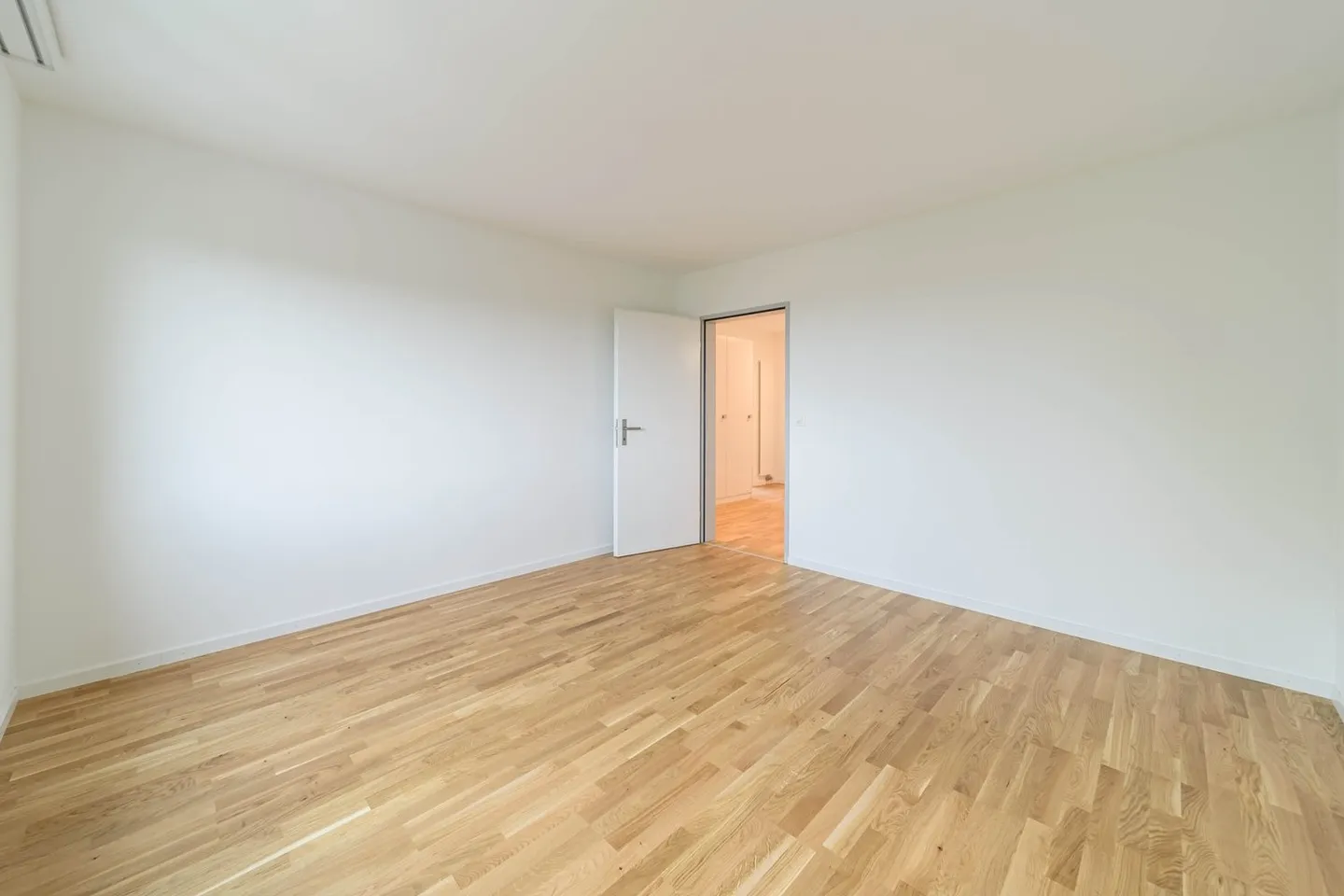 Moderno appartamento di 3,5 stanze al piano terra - Foto 3 di 7