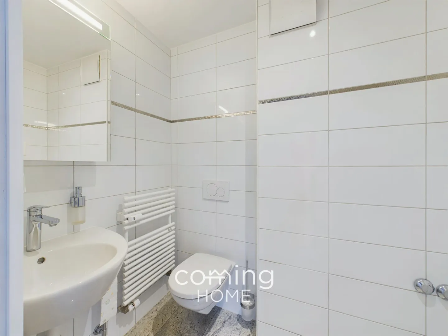 Ampio appartamento attico di 5,5 locali a Brig-Glis - Vivere sopra i tetti con vista sul Palazzo Stockalper - Foto 12 di 18