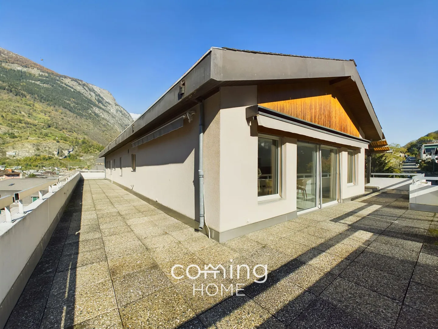 Ampio appartamento attico di 5,5 locali a Brig-Glis - Vivere sopra i tetti con vista sul Palazzo Stockalper - Foto 16 di 18